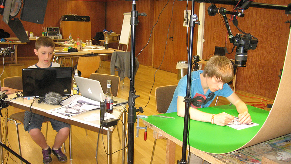 Cut-out Animation Workshop for federal price winners of the 'youth creativ' competition, held by Thomas Stellmach.