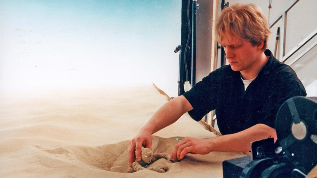 THOMAS STELLMACH animated the sand puppet for the stop motion film QUEST.